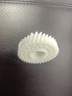 Custom White Gear Plastic Mould: professionelle Herstellung, feines Design